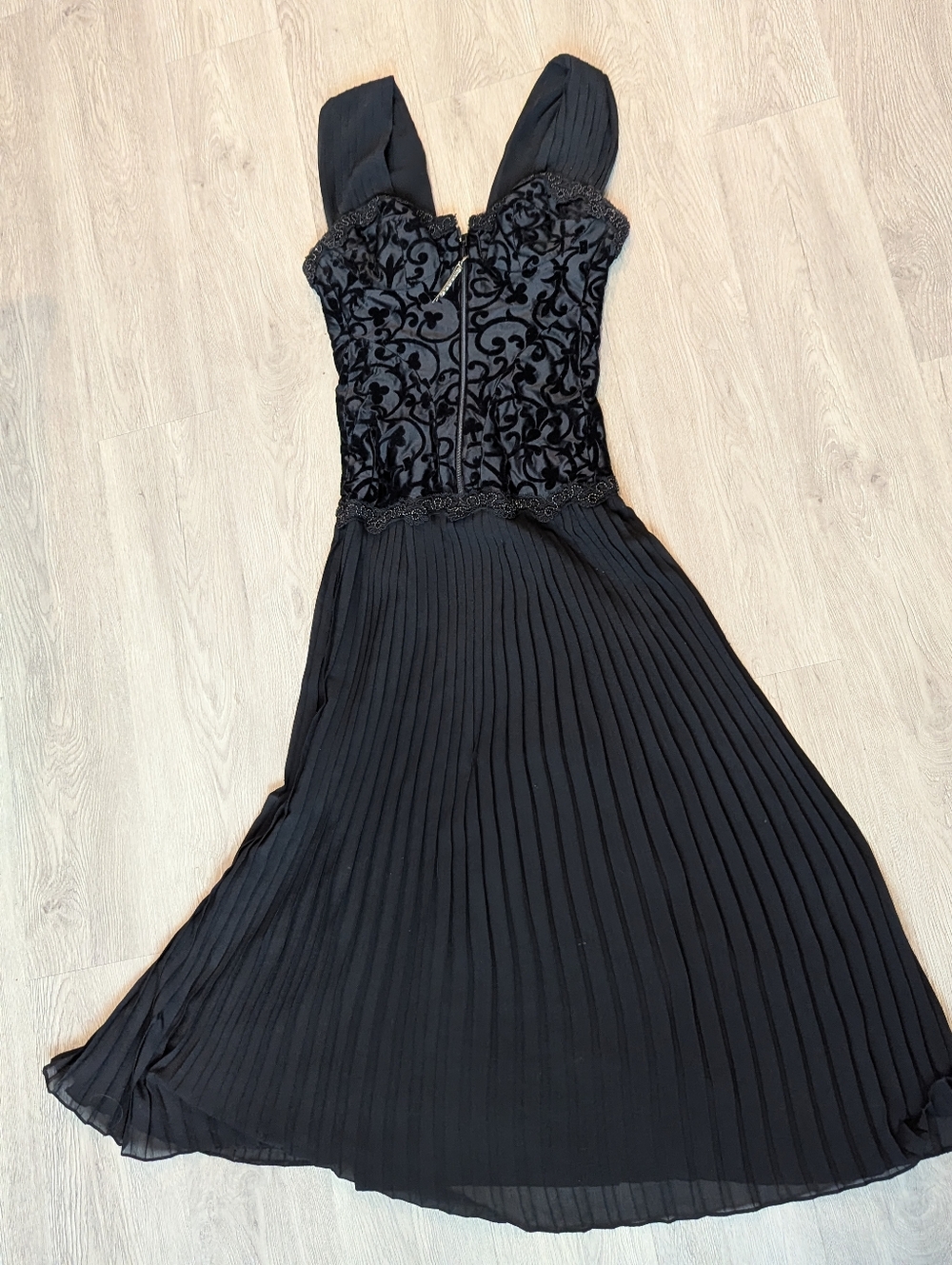 Aknavs Black Pleated Maxi Dress with Embroidered Bodice
